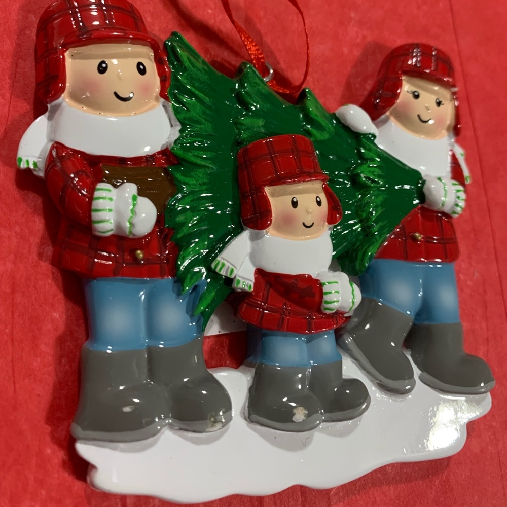 Item61 Christmas ornament family of 3 personalized